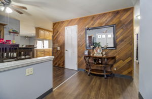 Santa Paula Dr-006
