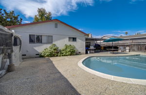 Santa Paula Dr-040