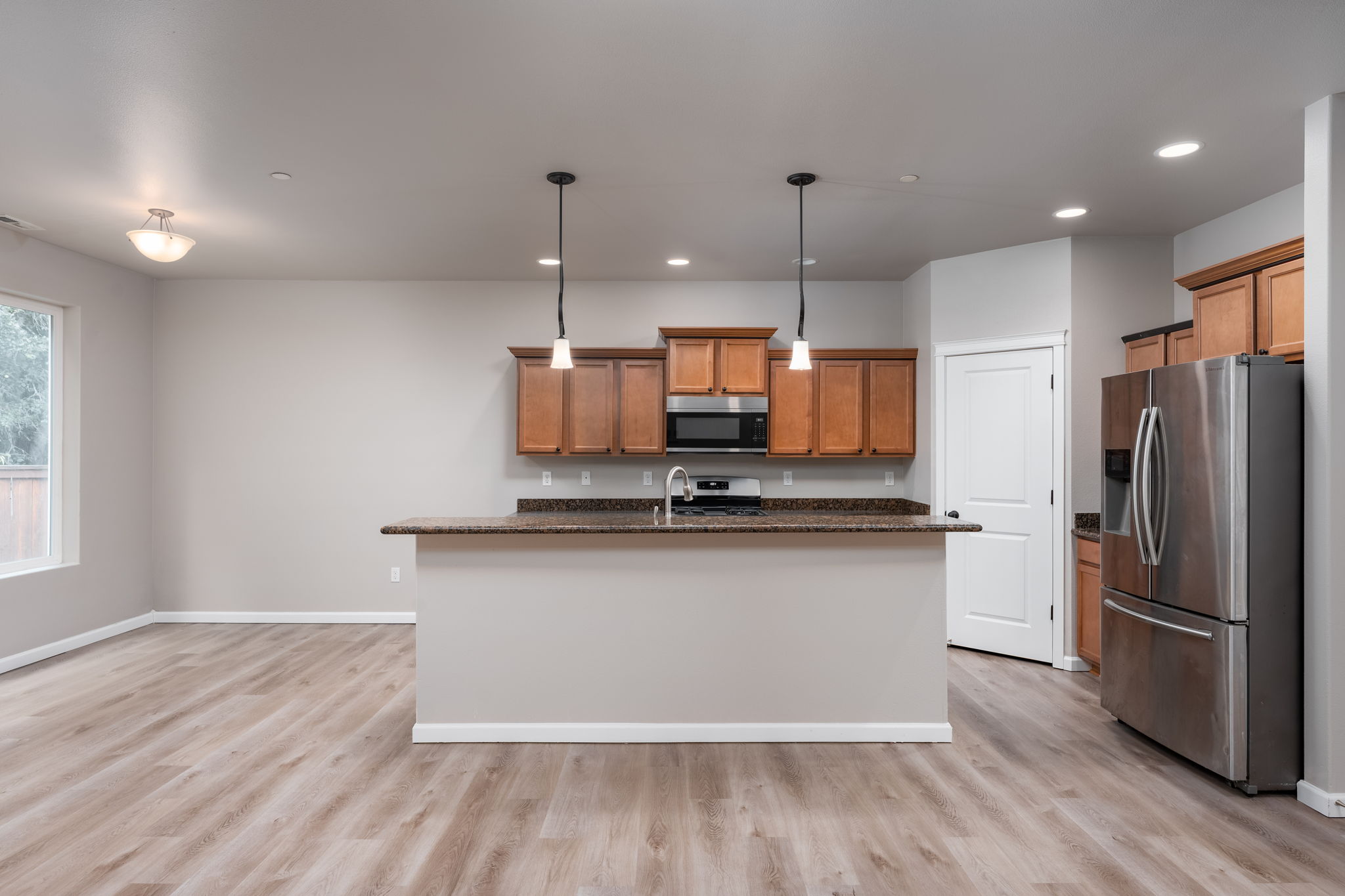 7622BriannaCtSE,Olympia,WA98513-4
