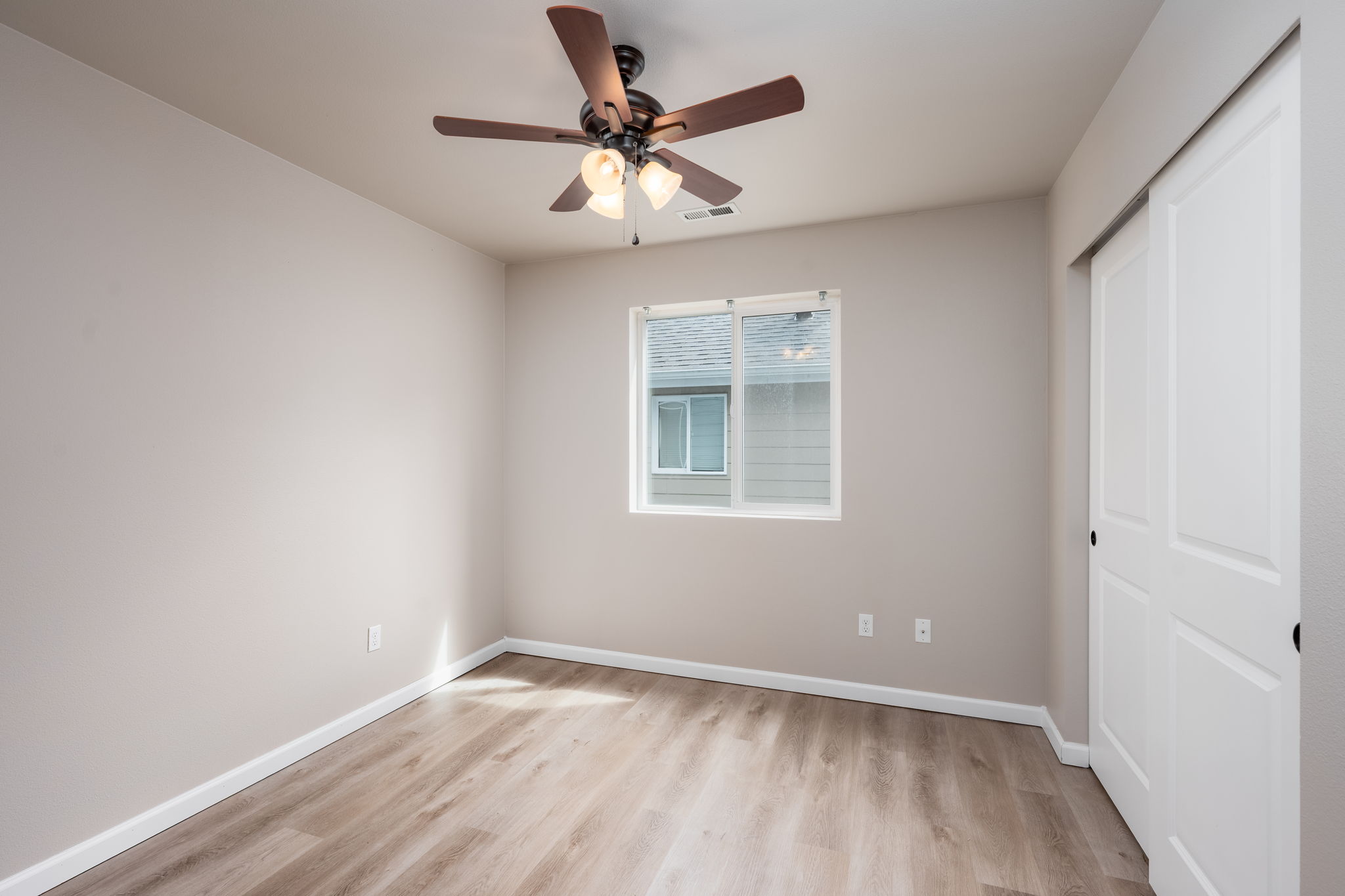 7622BriannaCtSE,Olympia,WA98513-12