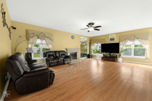 7623 Beringer Ct, Gurnee, IL 60031_005