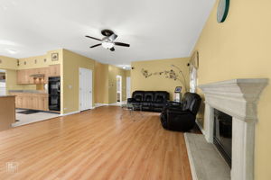 7623 Beringer Ct, Gurnee, IL 60031_006
