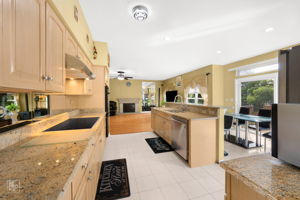 7623 Beringer Ct, Gurnee, IL 60031_009