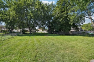 84th Ave N-S0409-045.jpg