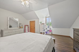  Photo 44