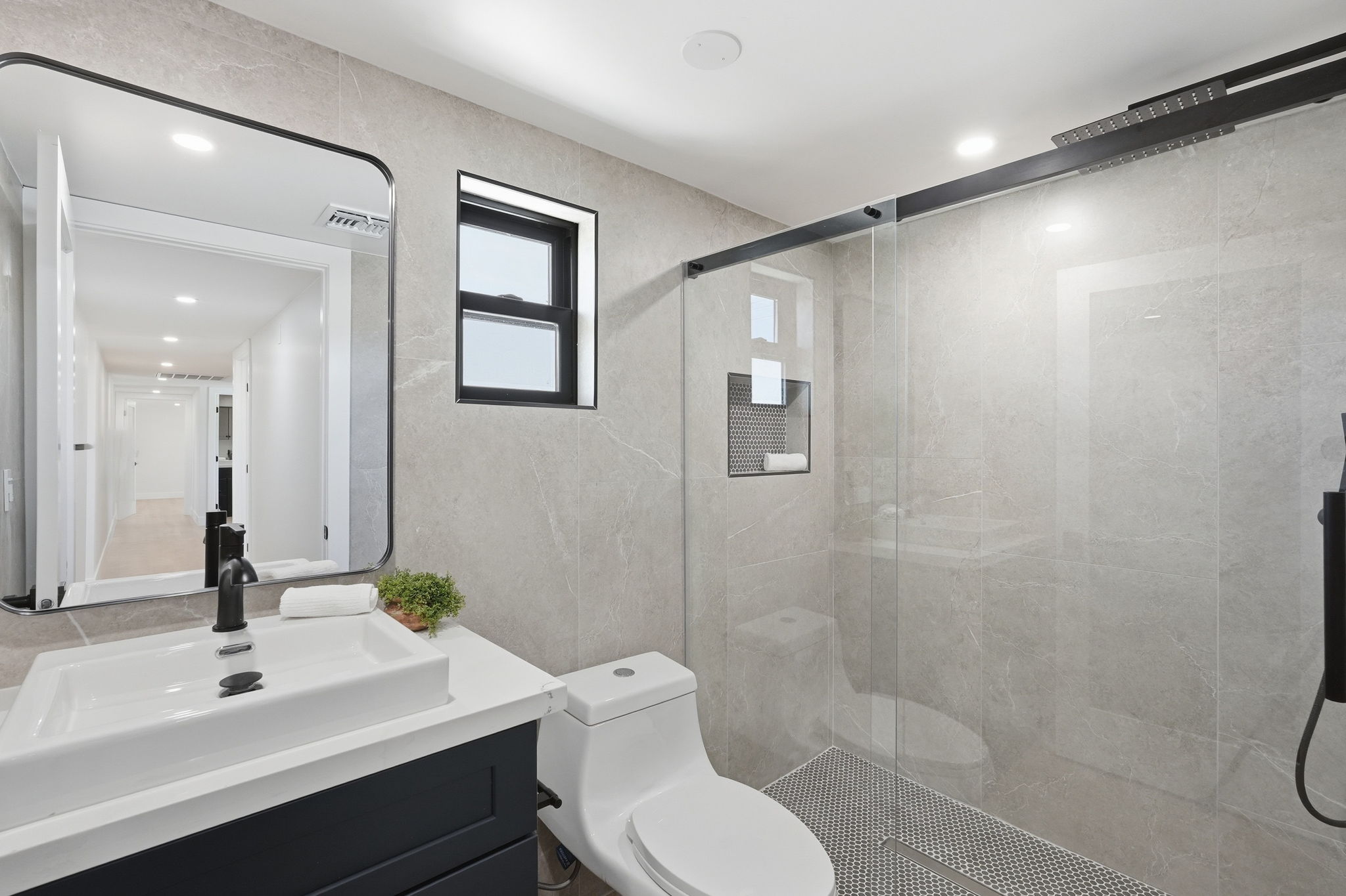 Bathroom 4