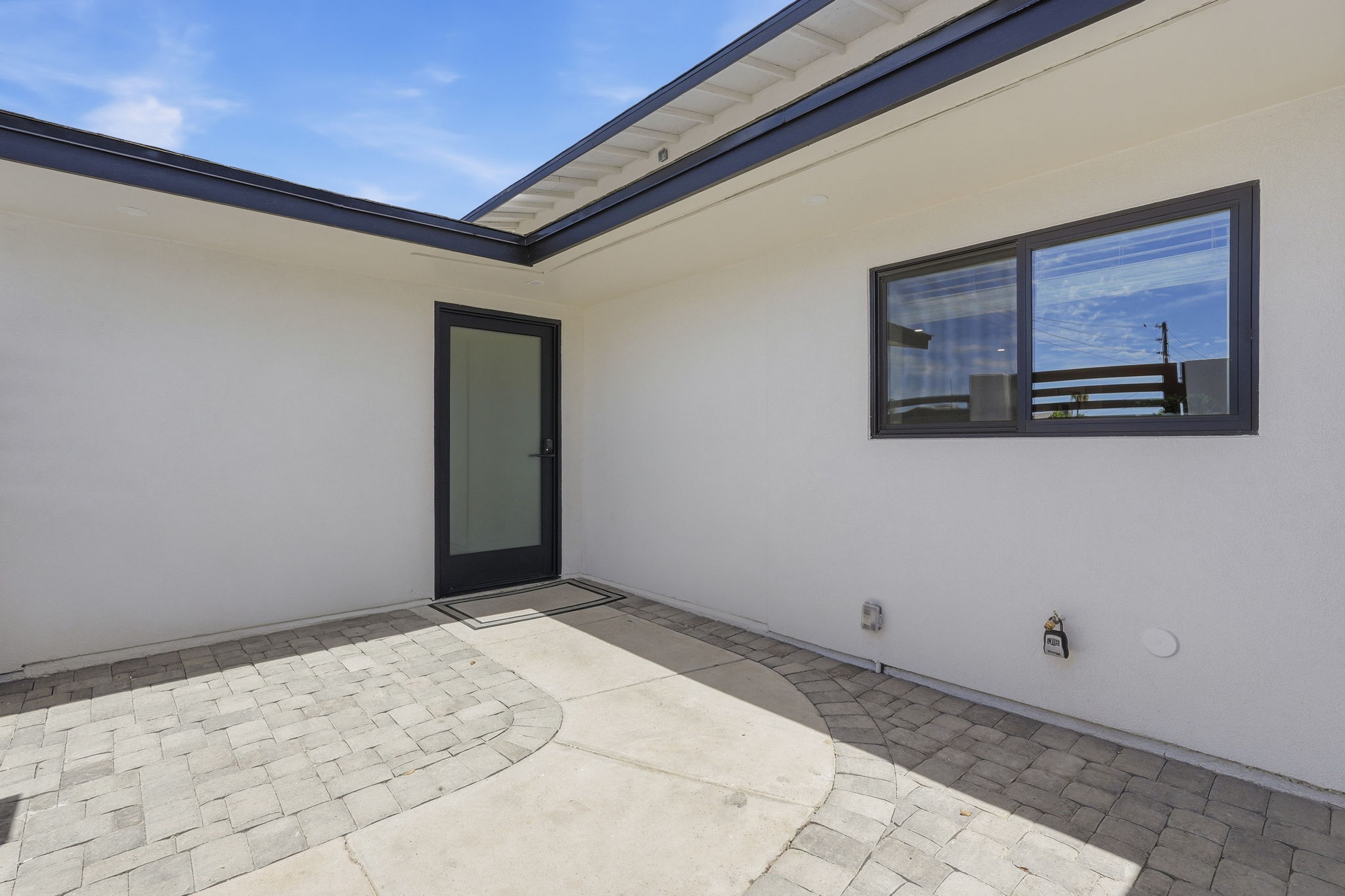 Entry patio