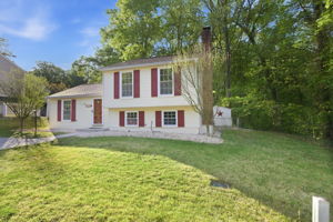 7625 Sheffield Green Way Lorton 22079_003