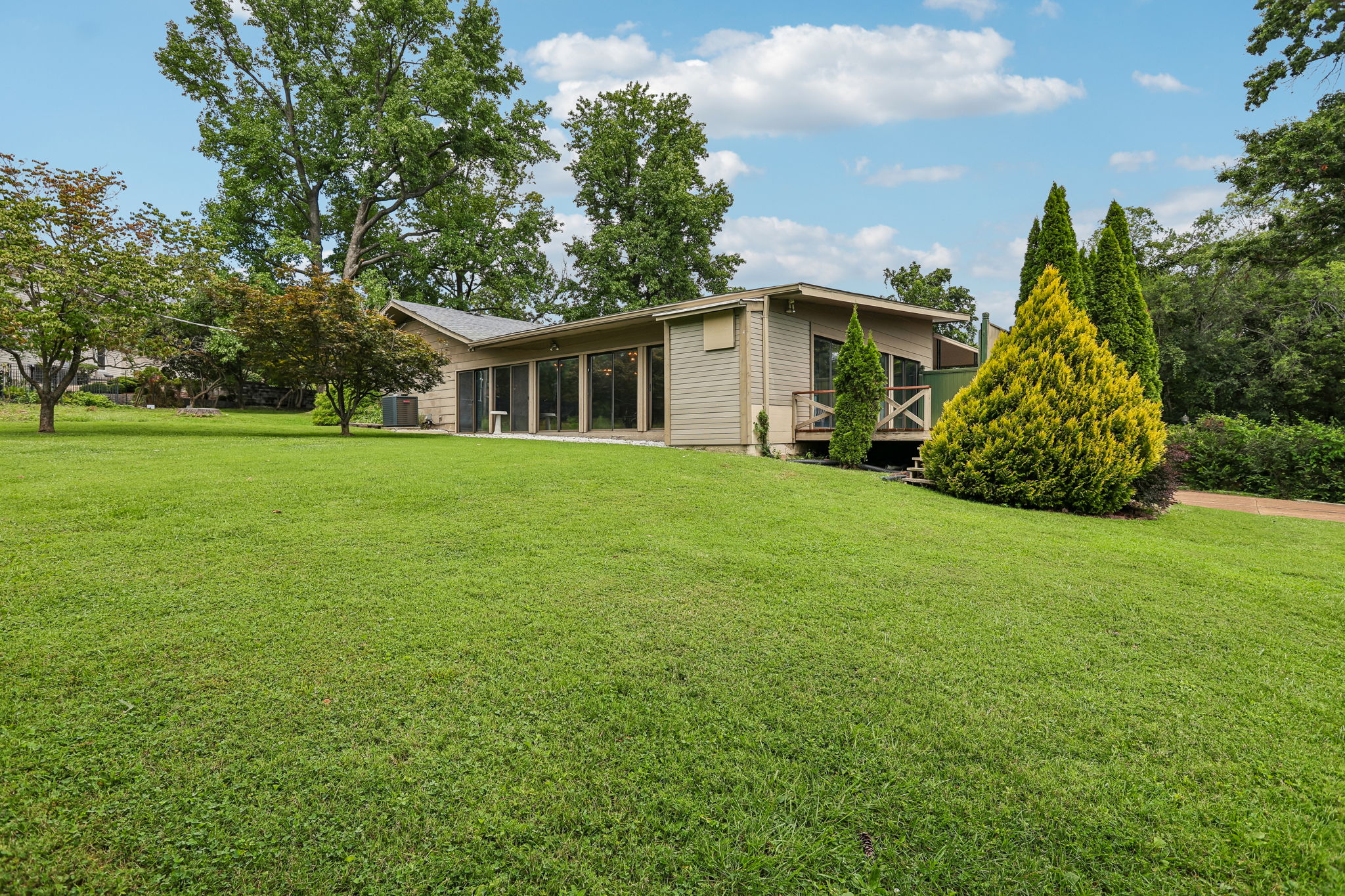 763 Questover Ln, Saint Louis-S1808-046r