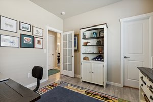 Bedroom/Office