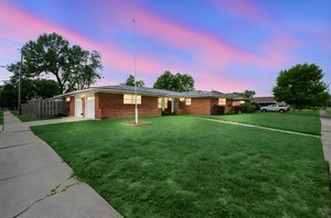 DSC_1683 day to dusk.jpeg