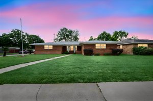 DSC_1677 day to dusk.jpeg