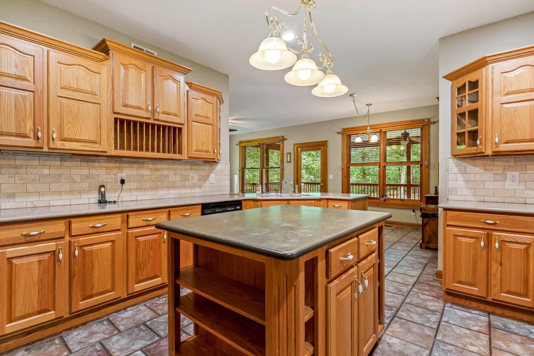 026 - 7631 Oak Crest Ct, Barnhart, MO.jpg