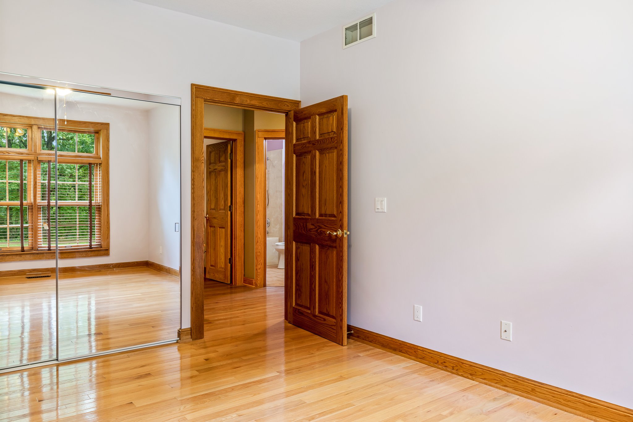 038 - 7631 Oak Crest Ct, Barnhart, MO.jpg
