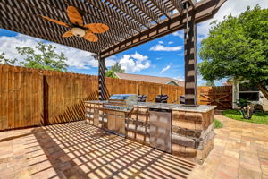 Outdoor Kitchen