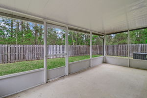 Screened-in Porch