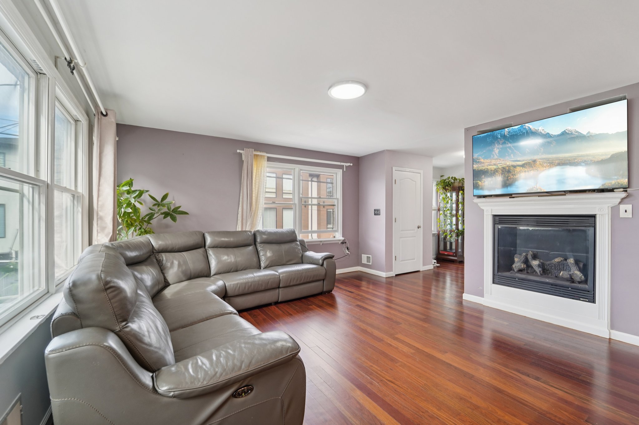 Jefferson Ave-S1610-009.jpg