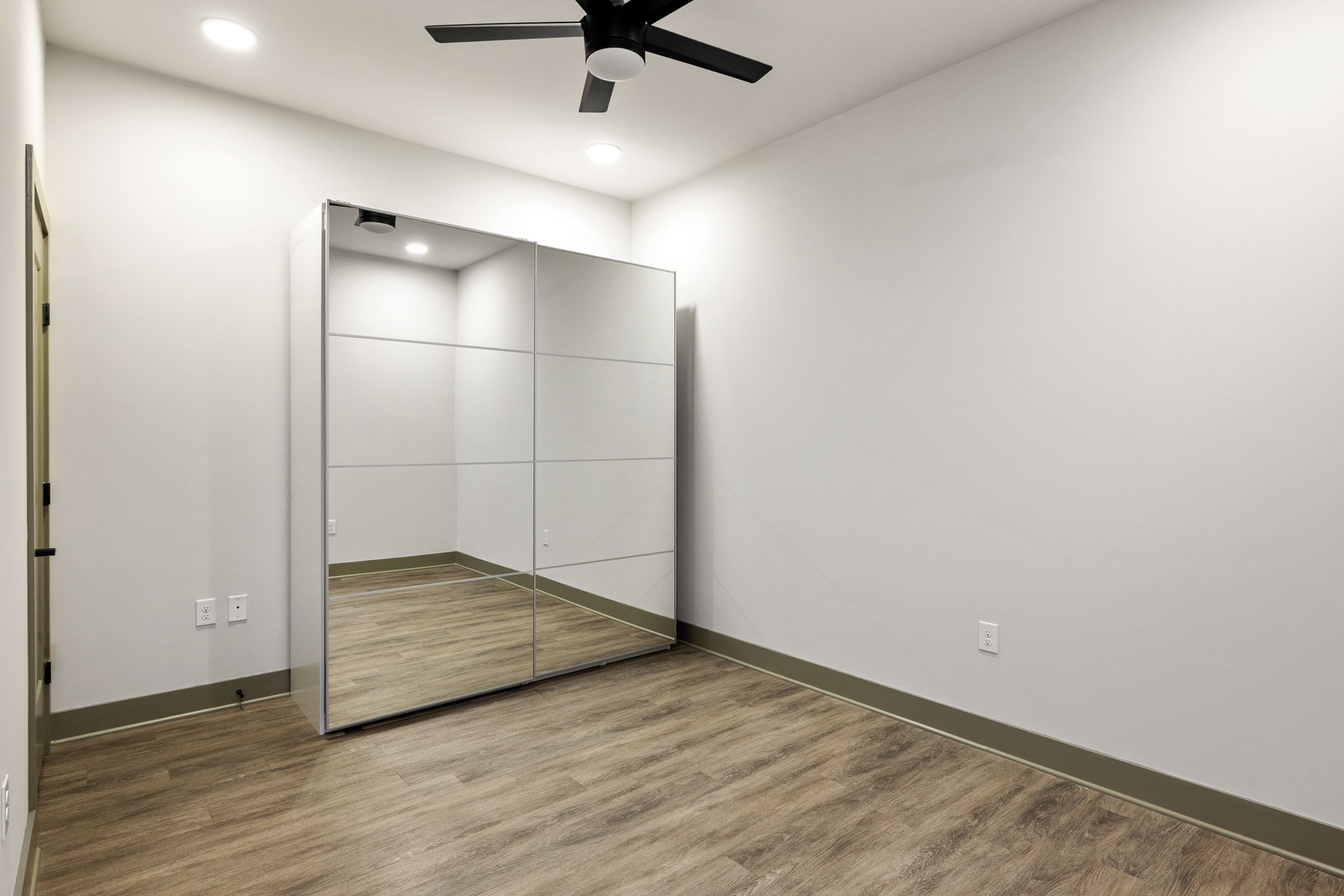 20260421_764memorial_estadt051