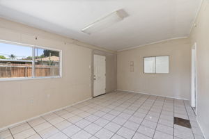  Photo 31