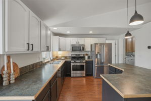  Photo 12