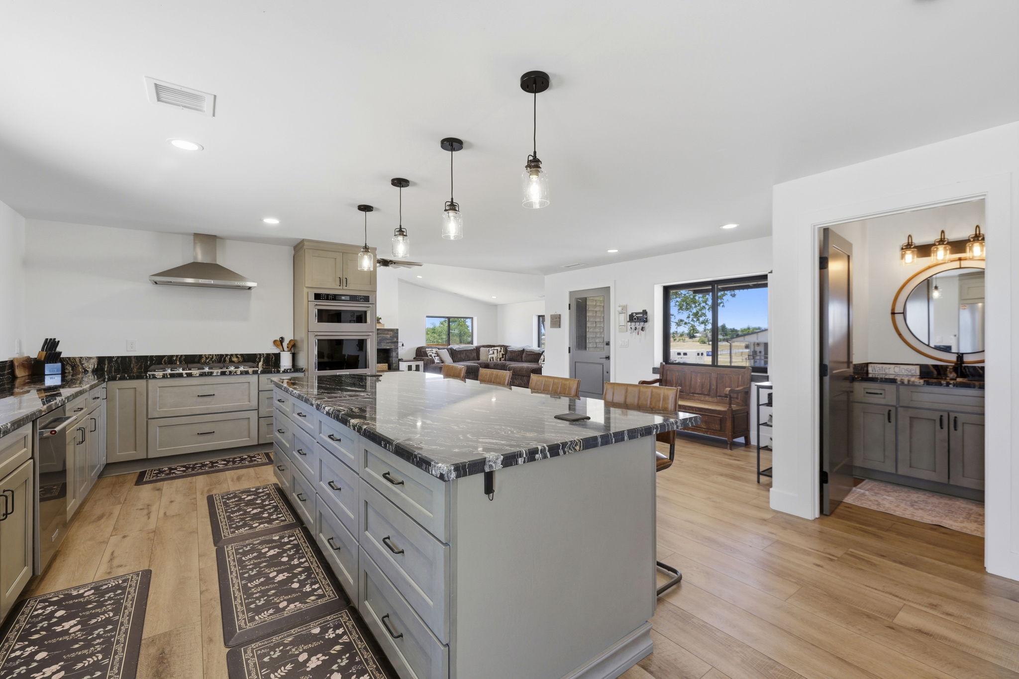 Kitchen 4