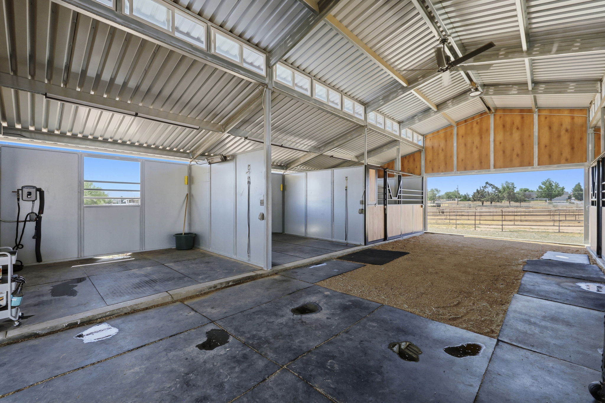Barn 2 Interior (2)