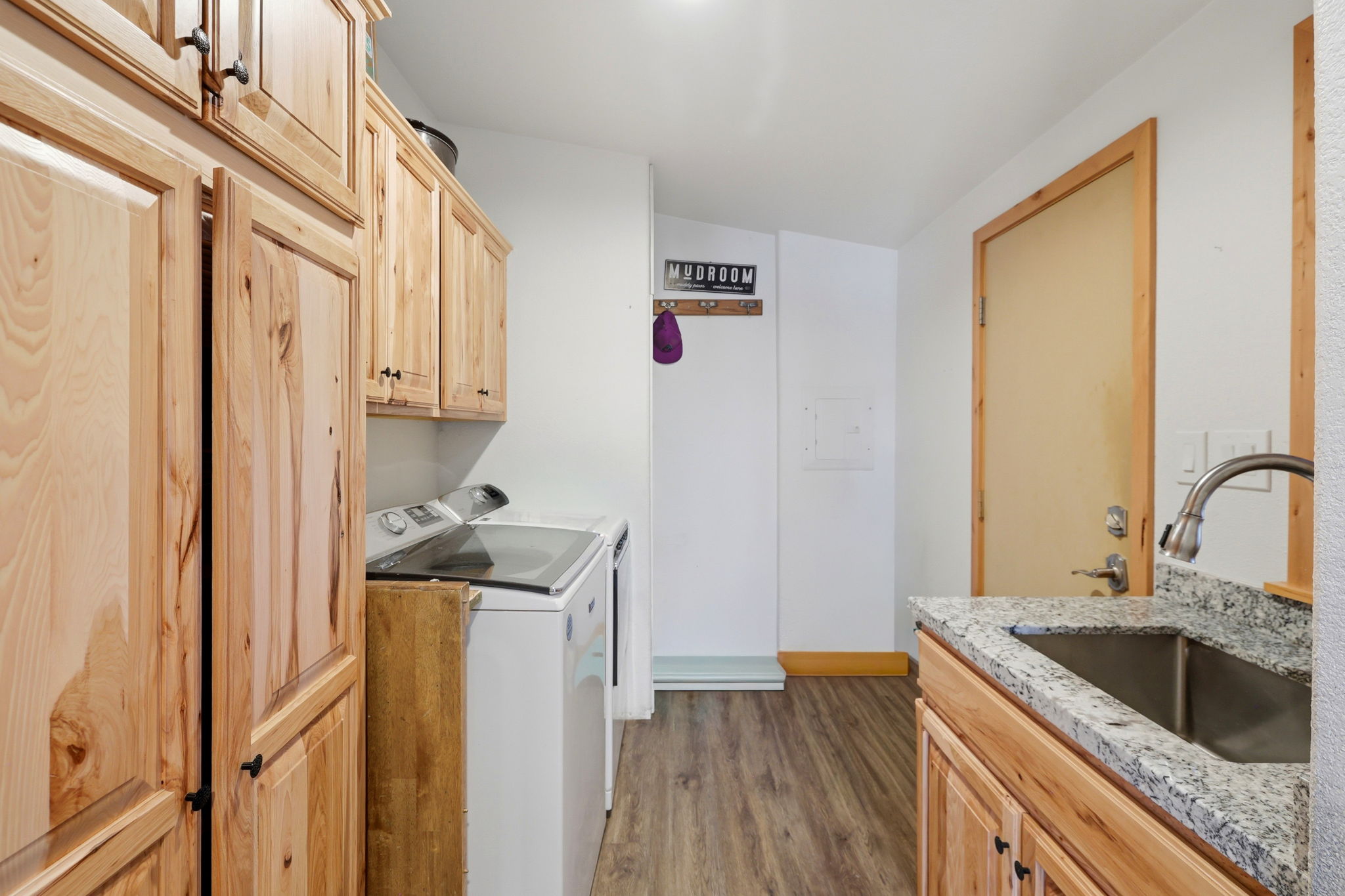 Laundry Room SR