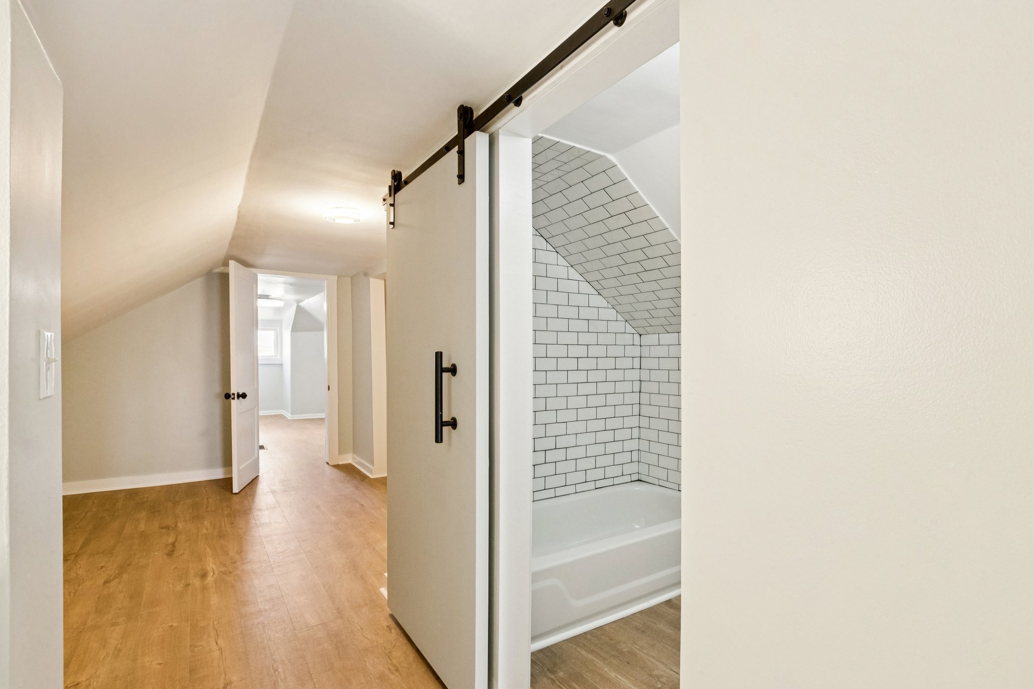 S Bishop St-S1702-024.jpg