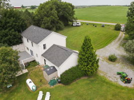  Photo 47