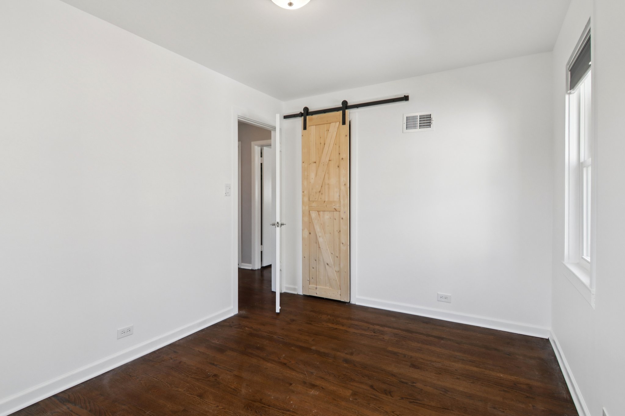 Kilbourn Ave-S2103-019.jpg