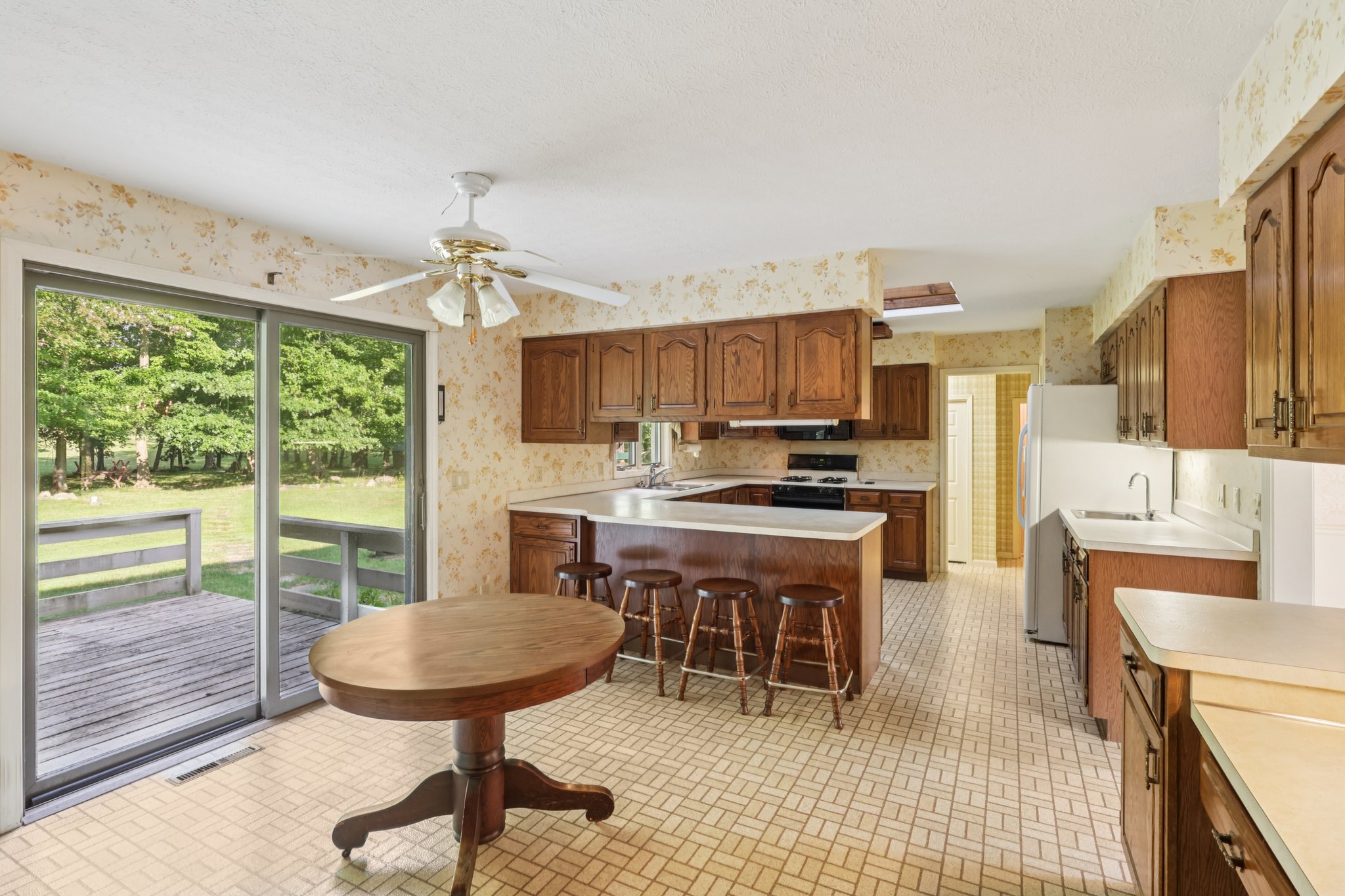 N Linden Ln-S0608-016.jpg