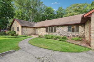 N Linden Ln-S0608-004.jpg