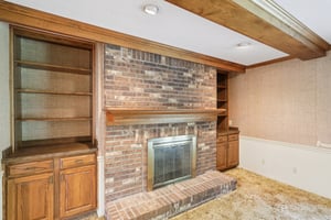 N Linden Ln-S0608-015.jpg