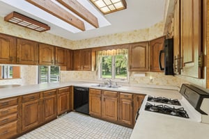 N Linden Ln-S0608-022.jpg