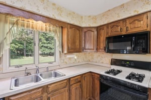 N Linden Ln-S0608-023.jpg