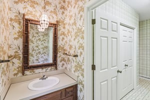N Linden Ln-S0608-027.jpg