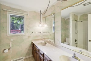 N Linden Ln-S0608-040.jpg