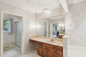N Linden Ln-S0608-047.jpg