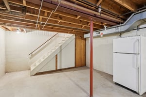 N Linden Ln-S0608-054.jpg