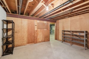 N Linden Ln-S0608-057.jpg