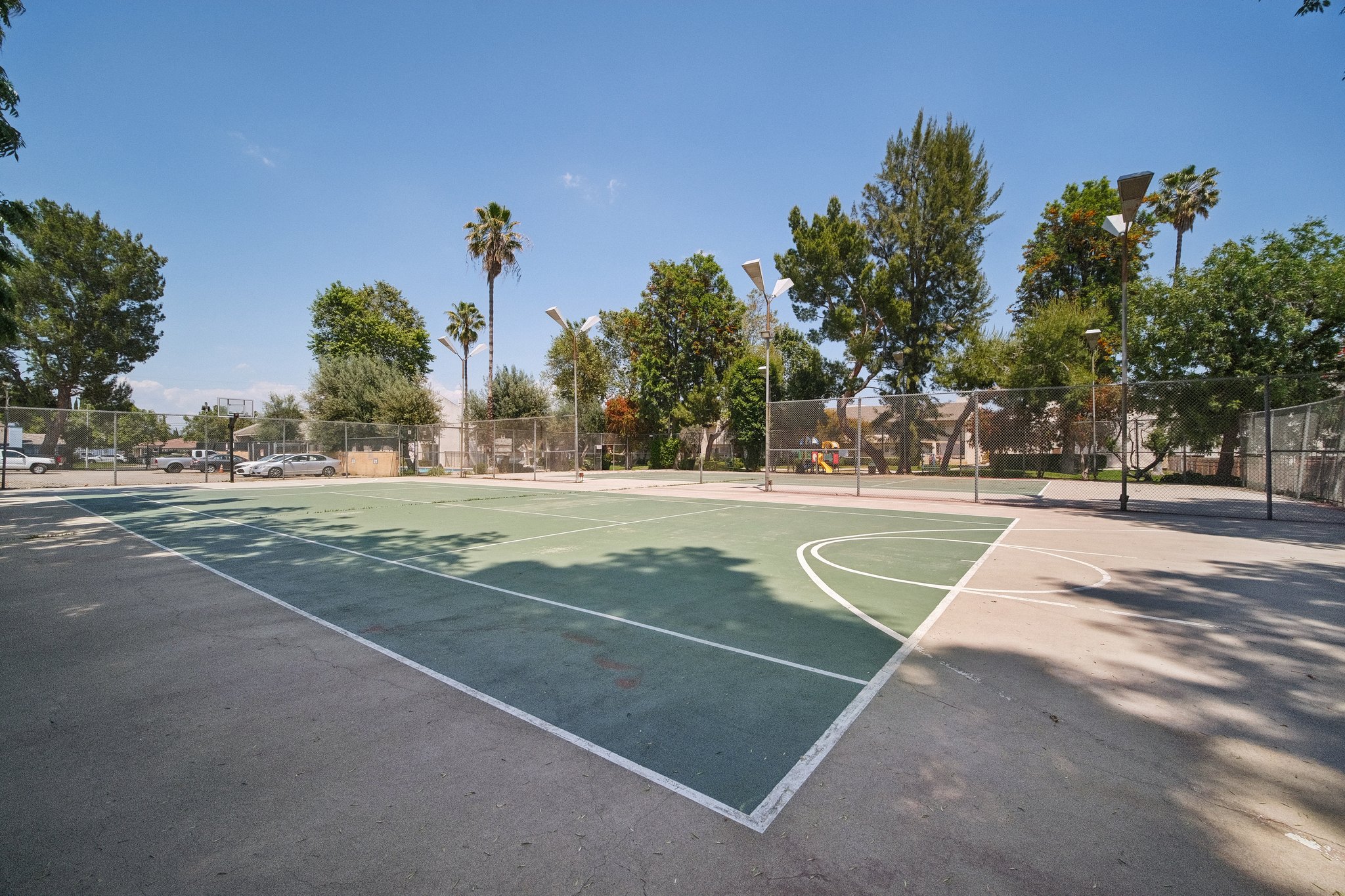 Reseda Blvd 73-056.jpg