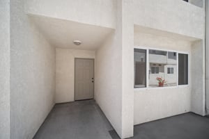 Reseda Blvd 73-001.jpg