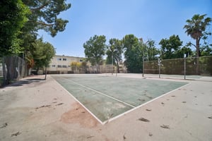 Reseda Blvd 73-054.jpg