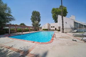 Reseda Blvd 73-059.jpg