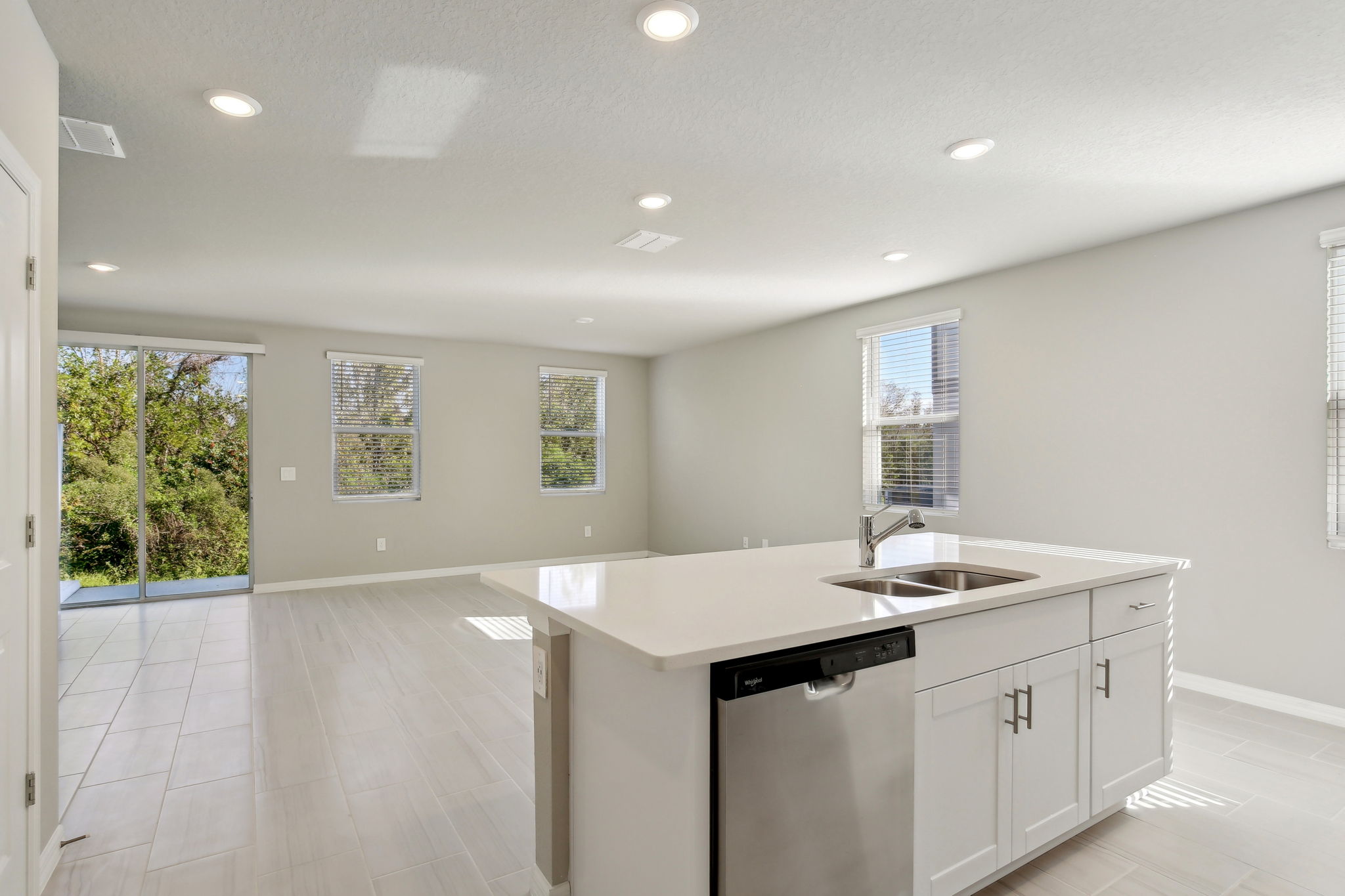 Tampa - Watergrass Towns - 7652 Intrepid Road, Wesley Chapel, FL 33545 - 012