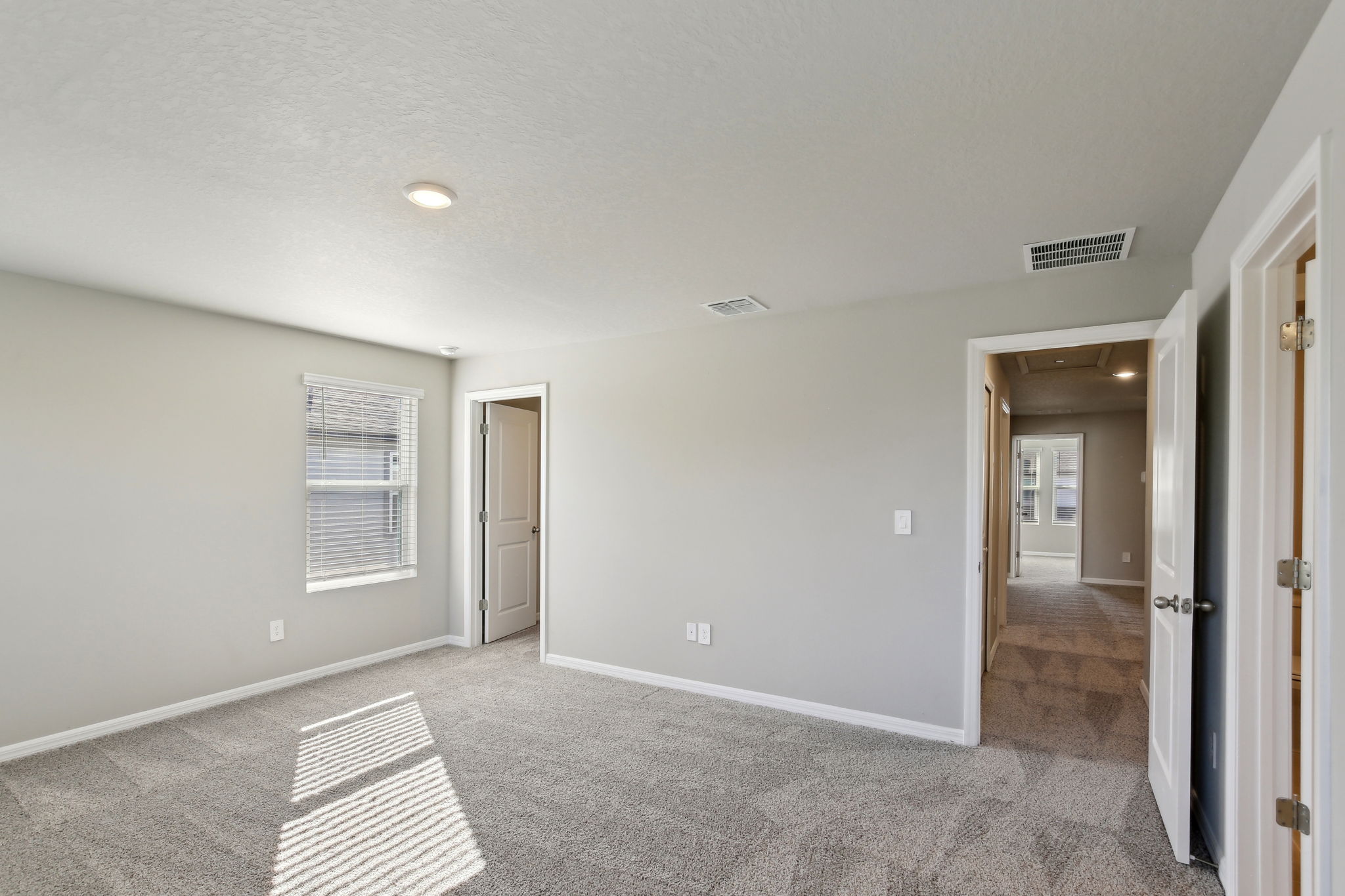 Tampa - Watergrass Towns - 7652 Intrepid Road, Wesley Chapel, FL 33545 - 033