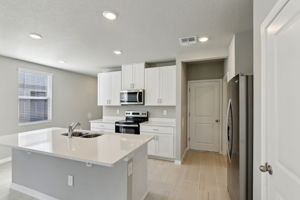 Tampa - Watergrass Towns - 7652 Intrepid Road, Wesley Chapel, FL 33545 - 010