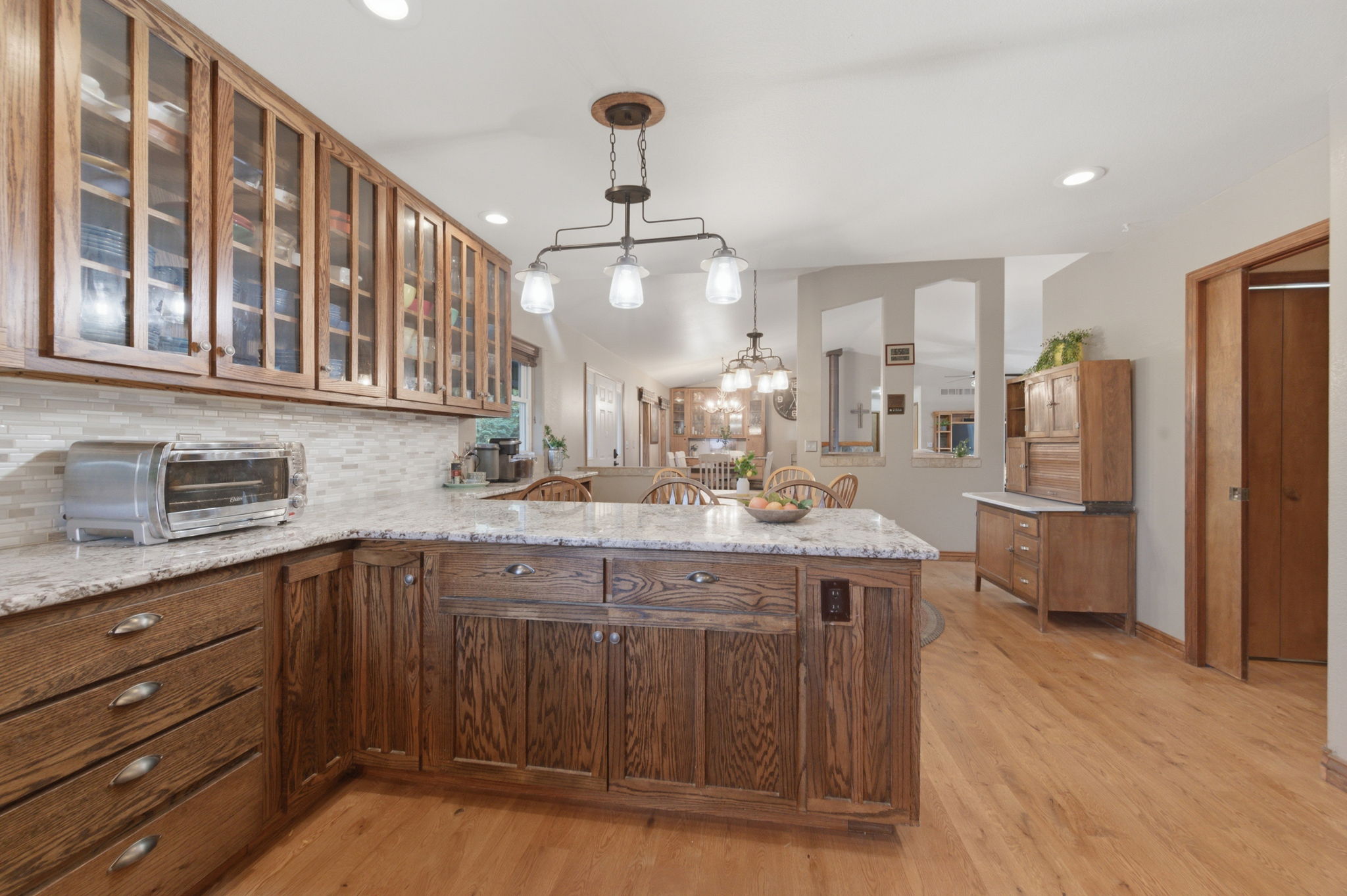 Kitchen/Breakfast Bar