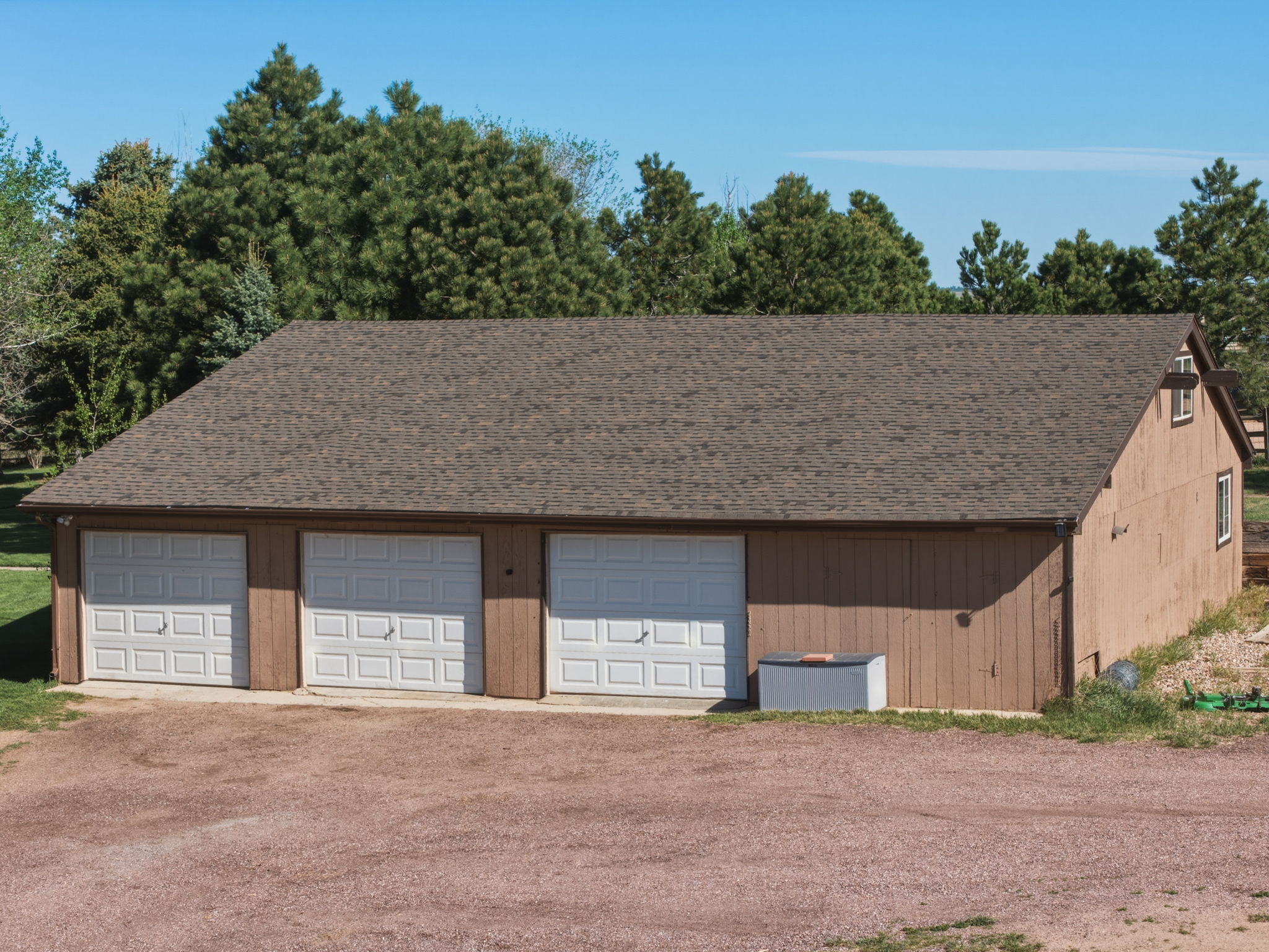 3 Car Garage