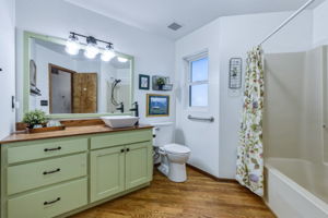 Main Level Full Bath